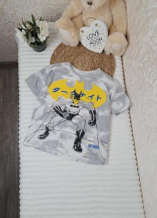 Футболка овер бэтмен primark 3-4 года.