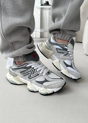 Жіночі кросівки new balance 9060