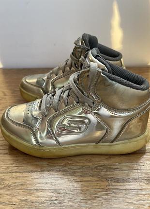 Кроссовки skechers с подсветкой usb