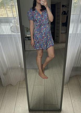 Коротка блакитна  сукня в квітки zara