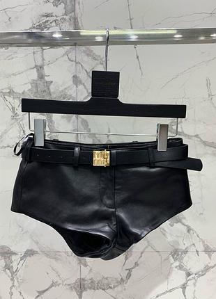 Кожаные шорты miumiu с кожаным пояском xs-s