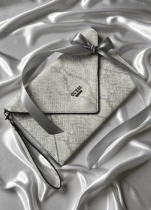 Клатч guess