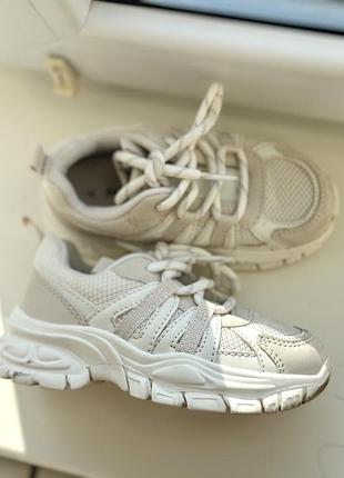 Кросівки next 24