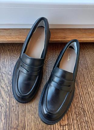 Лоферы кожаные, туфли, clarks