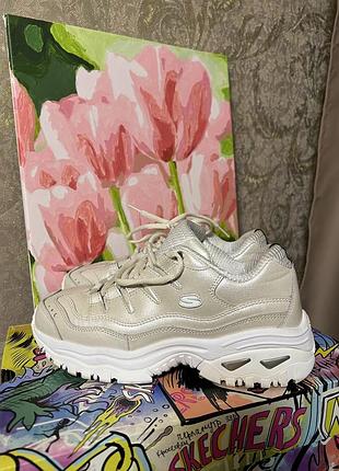 Skechers кросівки 38 розмір