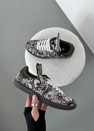 Кроссовки adidas referee gym × wales bonner python
