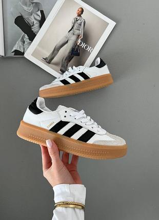 Кроссовки adidas orange