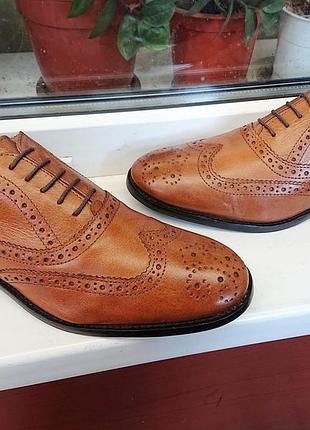 Дуже легкі шкіряні стильні та якісні туфлі "asos". оригінал 42 р