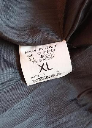 Пальто чорне з декором 8