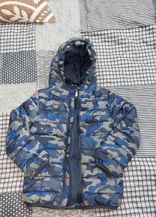 Куртка на 4-5 лет