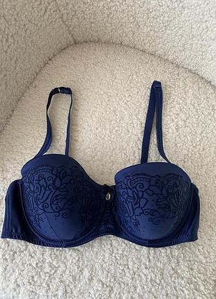 Роскошный бюстик