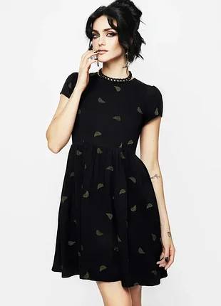 Платье вискоза с вышивкой готика disturbia