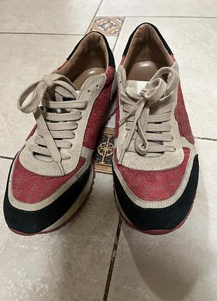 Итальянские кроссовки 37 размер twin set