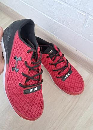 Кроссовки under armour