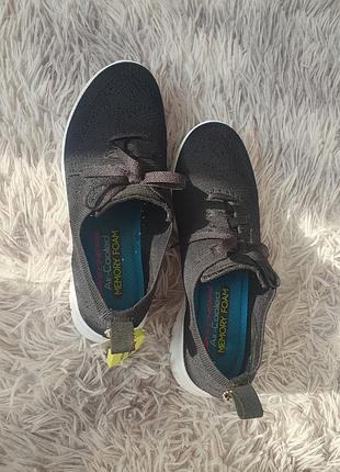 Кроссовки skechers слипоны оригинал черные 39( 26см) новые, не подойти размер. цена уже со скидкой2 фото