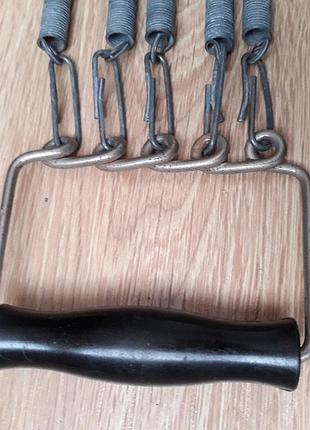 Эспандер плечевой.