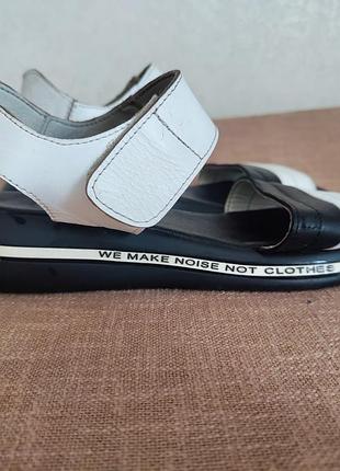 Босоножки teona