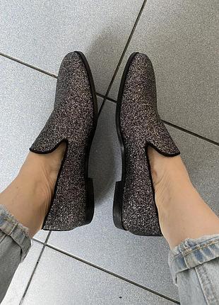 Уцінка! kurt geiger блискучі туфлі розмір 42 (27 см)