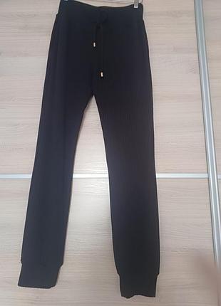 Трикотажные брюки джоггеры с высокой посадкой