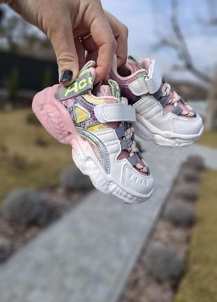 Кроссовки детские от 21 размера по 25