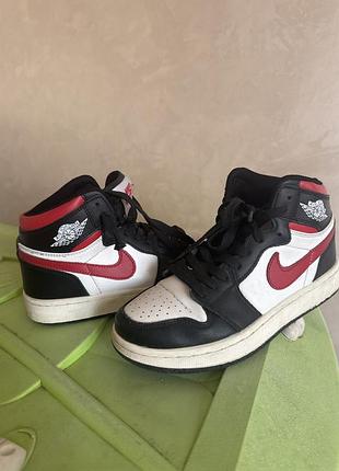 Продам кроссовки р 37/38
