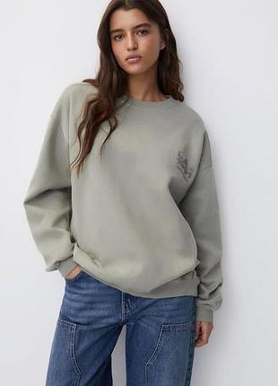 Хлопковый свитшот с выстиранным эффектом pull &amp; bear