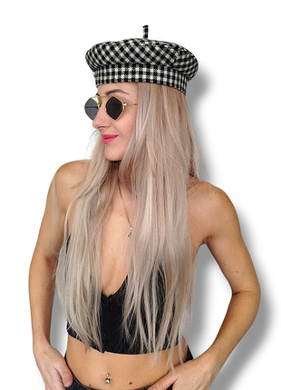 Женский берет. беретик в клетку. берет из шерсти