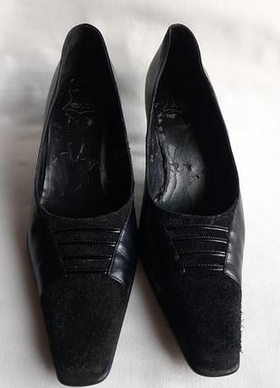 Жіночі туфлі.виробник україна