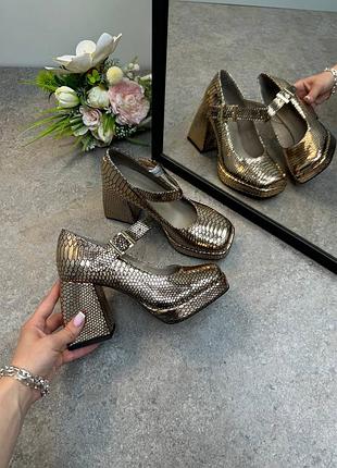 Туфли женские на устойчивом каблуке