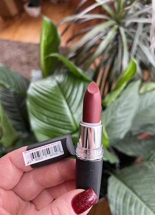 Зволожувальна матова помада для губ maybelline new york hydra extreme matte