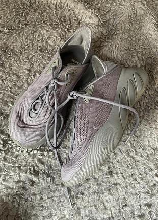 Adidas originals ozelia