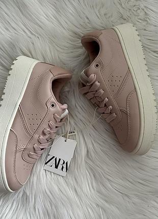 Кросівки zara