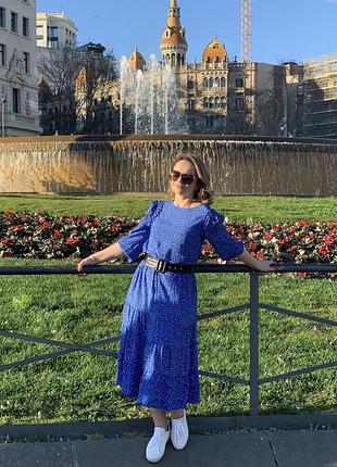 Яскрава синя сукня з поясом zara