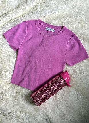 Жіночій кроп-топ