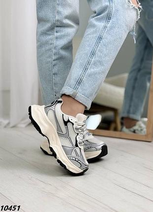 Кросівки об'ємна підошва , текстиль на еко шкіра