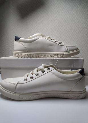 Кроссовки мужские 2