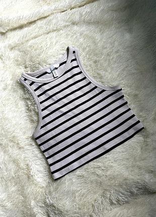 Базовий кроп топ