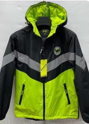 Тоненька куртка на весну для хлопчика.
ветровка для підлітка