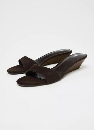 Босоножки женские коричневые замшевые zara new