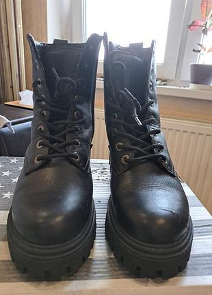 Шкіряні берці