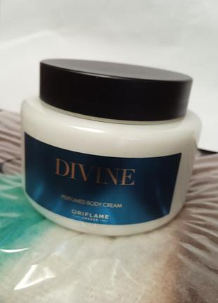 Парфумований крем для тіла divine [дівайн] код: 47016
250 мл