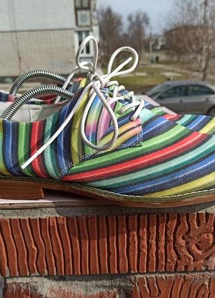 Cтильні туфлі foru design