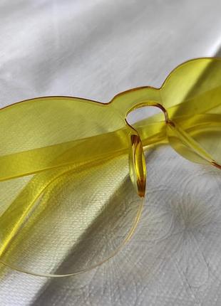 Желтые пластиковые очки. подростковые очки.