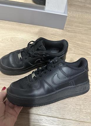 Оригінальні nike air force