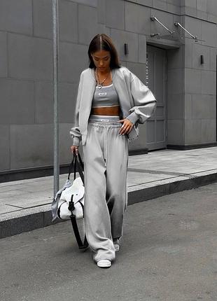 Костюм: штани і бомбер