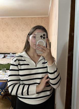 Жіночий светр