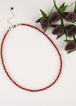 Чокер натуральный камень яшма красная граненый шарик, фур-ра гип-ный сплав цвет серебро d-3мм+- l-38-43см3 фото