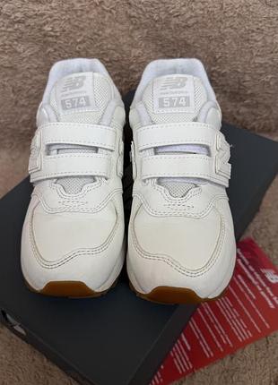Белые кроссовки nb, 574