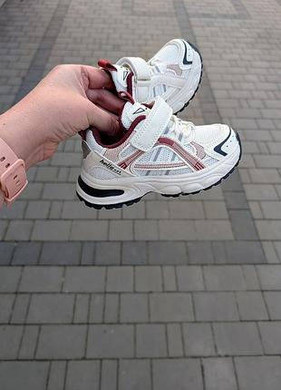 Кросівки дитячі