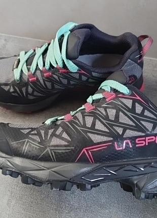 Треккинговые кроссовки la sportiva